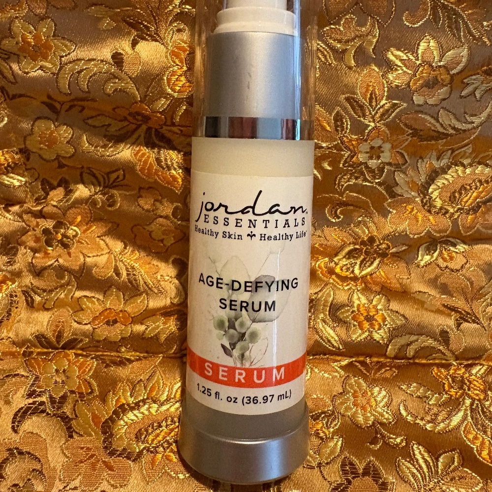 Age-Defying/Anti-Aging Hydrating Serum - Jordan Essentials
